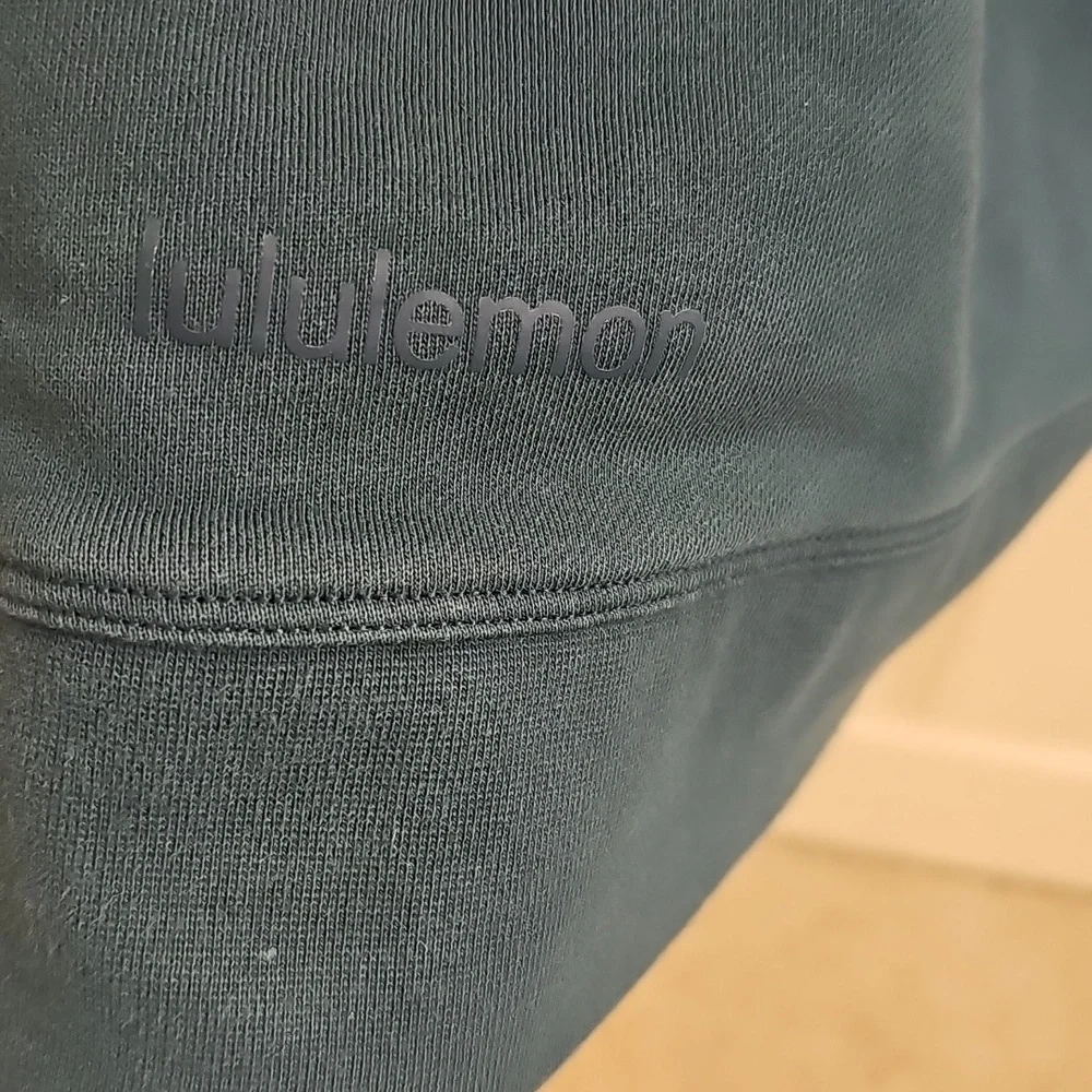 💙💚Lululemon Perfectly Oversized Blue Green Crewneck Sweatshirt